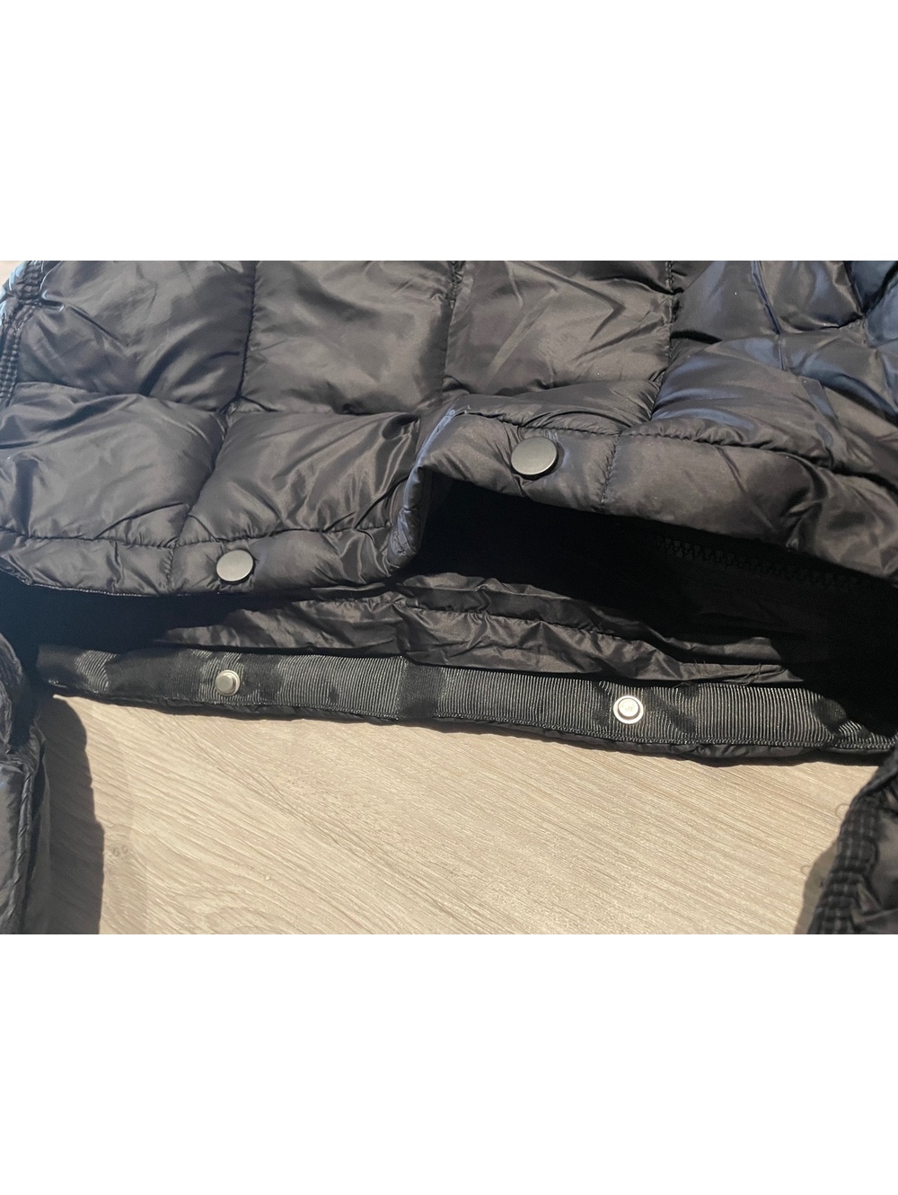 Black Quilted Puffer Cross Body Shoulder Bag with Zipper and Snap Closures - Picture 7 of 10